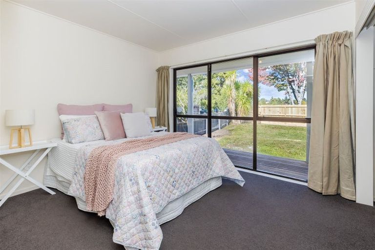 Photo of property in 22b Sandleigh Road, Hamilton Lake, Hamilton, 3204