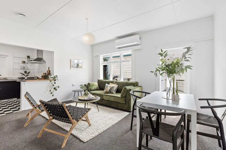 Photo of property in 15 Charlotte Avenue, Brooklyn, Wellington, 6021