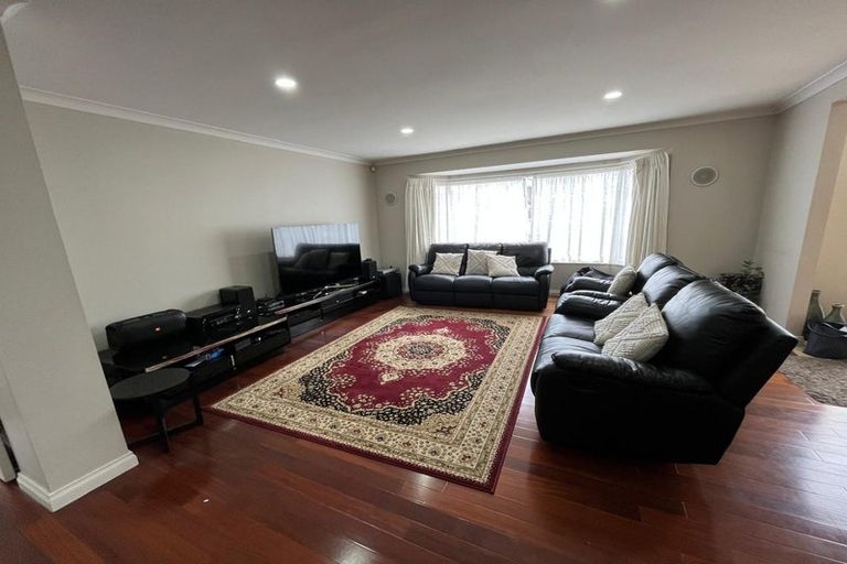Photo of property in 98 Meadowland Drive, Somerville, Auckland, 2014