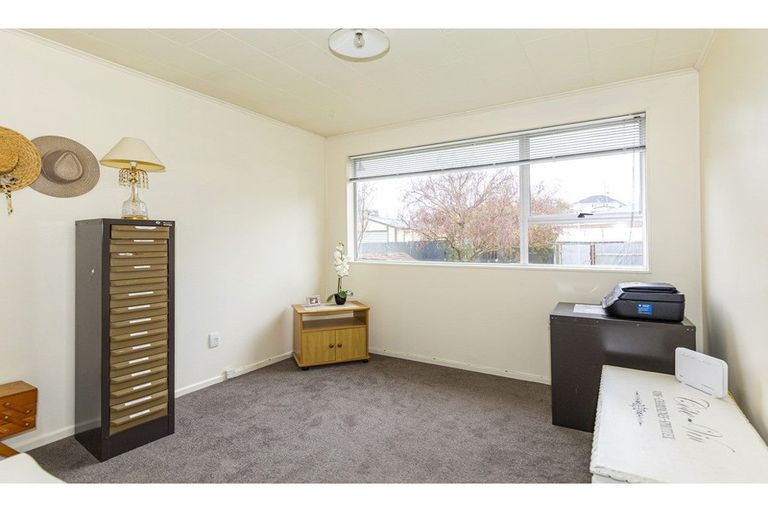 Photo of property in 6 Clyde Carr Crescent, Waimataitai, Timaru, 7910