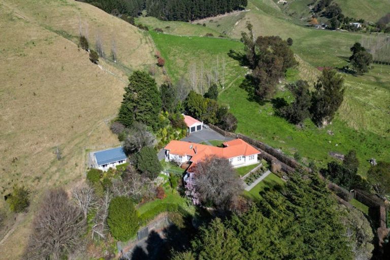 Photo of property in 339 Seafield Road, Eskdale, Napier, 4182