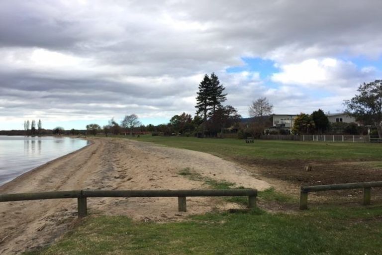 Photo of property in 8a Willow Avenue, Hannahs Bay, Rotorua, 3010