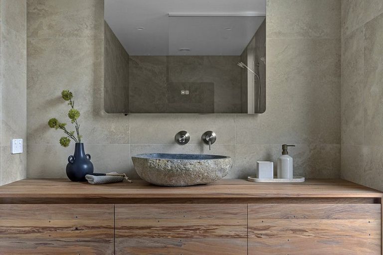 Photo of property in 2 Dray Place, Halswell, Christchurch, 8025