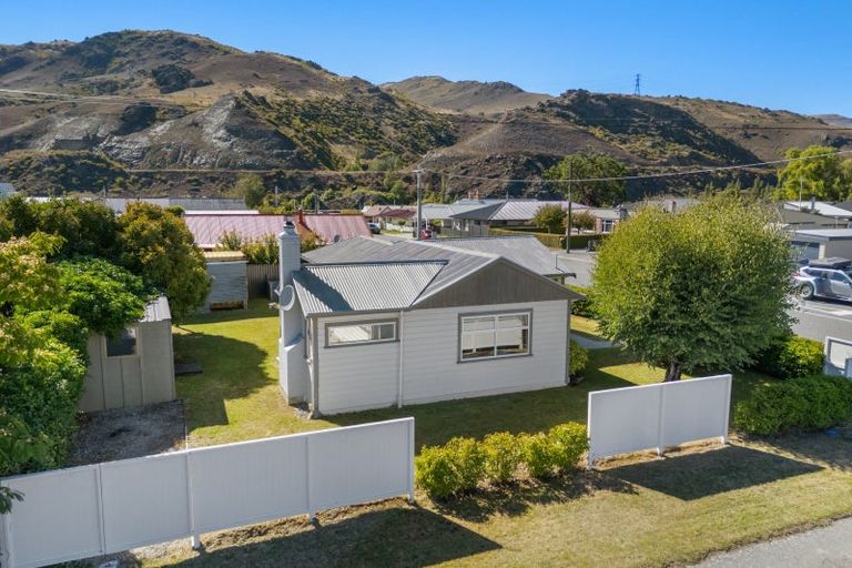 Photo of property in 13 Ray Street, Cromwell, 9310