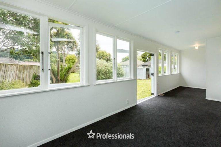 Photo of property in 122 Mcleod Street, Elderslea, Upper Hutt, 5018