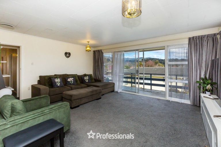 Photo of property in 26 Shanly Street, Brown Owl, Upper Hutt, 5018