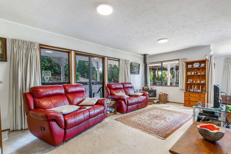 Photo of property in 2/2 Elizabeth Place, Mairangi Bay, Auckland, 0630