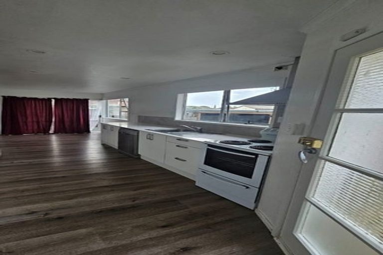 Photo of property in 19 Sandrine Avenue, Clover Park, Auckland, 2019