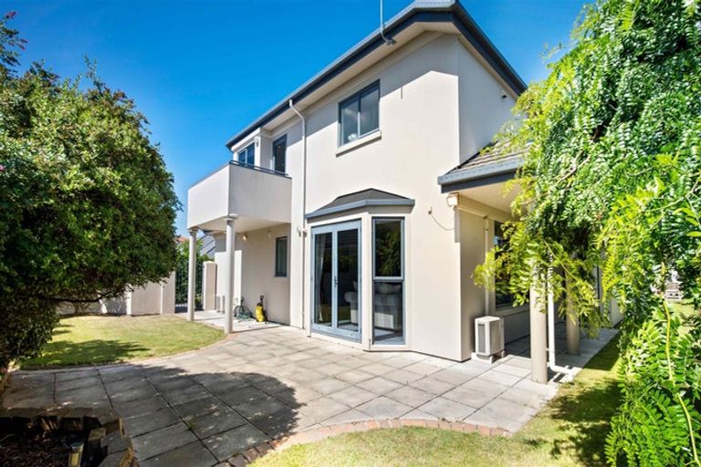Photo of property in 14 Baldoyle Way, Casebrook, Christchurch, 8051
