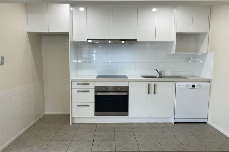 Photo of property in 26 Winston Street, Crofton Downs, Wellington, 6035