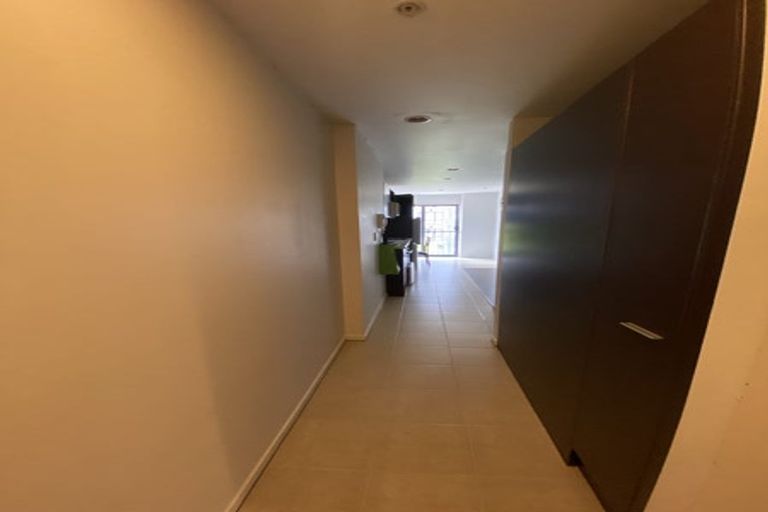 Photo of property in 3/30 Jutland Road, Hauraki, Auckland, 0622