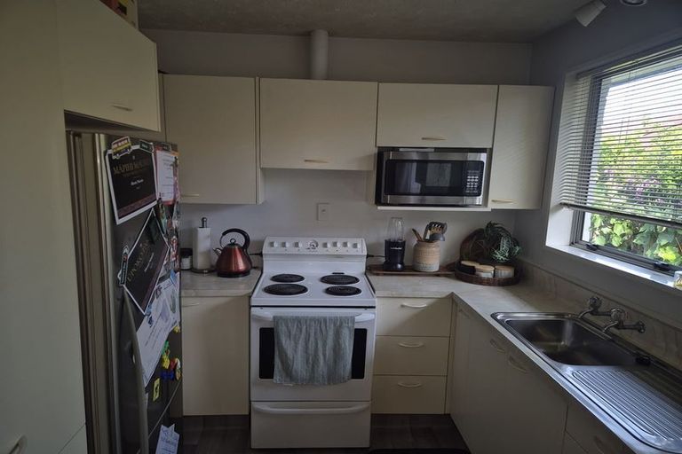 Photo of property in 73 Arcon Drive, Broomfield, Christchurch, 8042