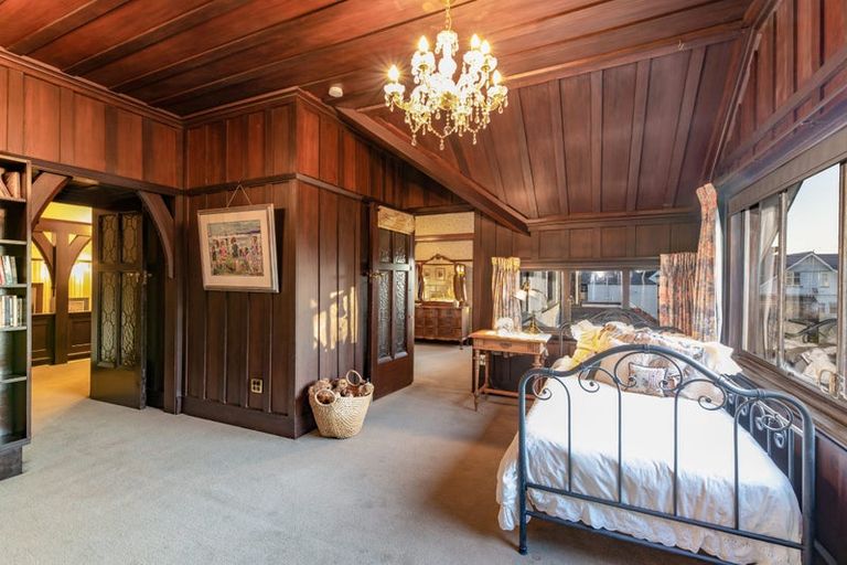 Photo of property in 283 Papanui Road, Merivale, Christchurch, 8052