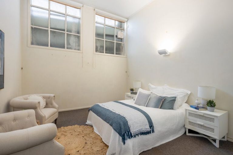 Photo of property in Tennyson Apartments, 18/25 Tennyson Street, Te Aro, Wellington, 6011