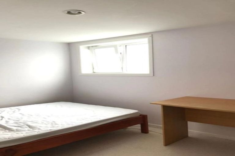 Photo of property in 26 Lyford Crescent, Sunnynook, Auckland, 0620