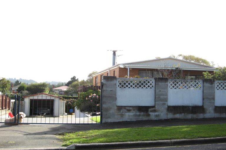 Photo of property in 2 Canberra Place, Waldronville, Dunedin, 9018