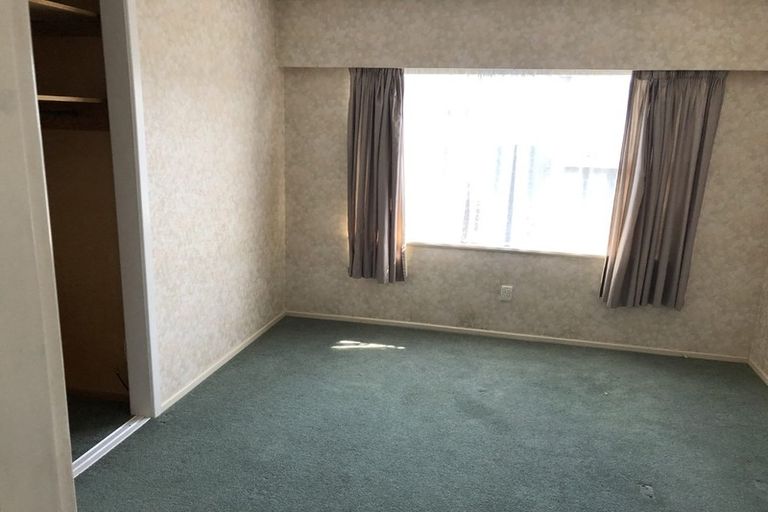 Photo of property in 11 Kennedy Place, Merrilands, New Plymouth, 4312