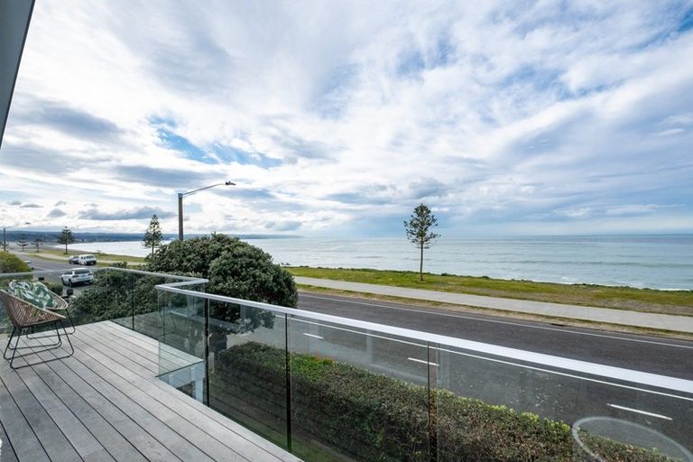 Photo of property in 86 The Esplanade, Westshore, Napier, 4110