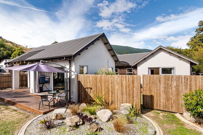 Photo of property in 16 Sunningdale Drive, Stoke, Nelson, 7011