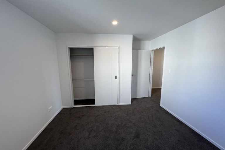 Photo of property in 5 Aramata Road, Papakura, 2110