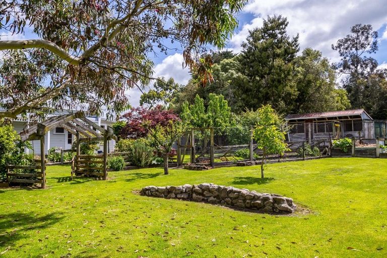 Photo of property in 97 Tataramoa Road, Matamau, Dannevirke, 4977