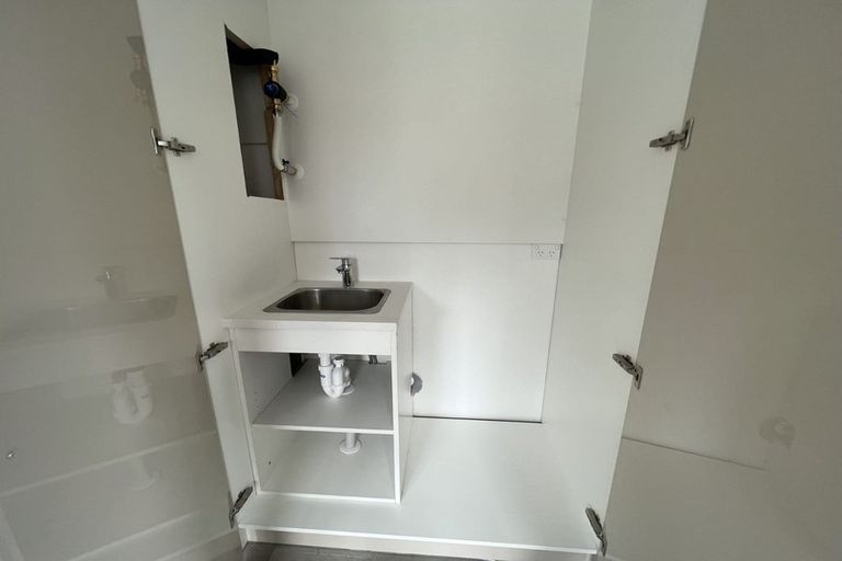 Photo of property in 2 Matukutureia Lane, Manurewa, Auckland, 2102