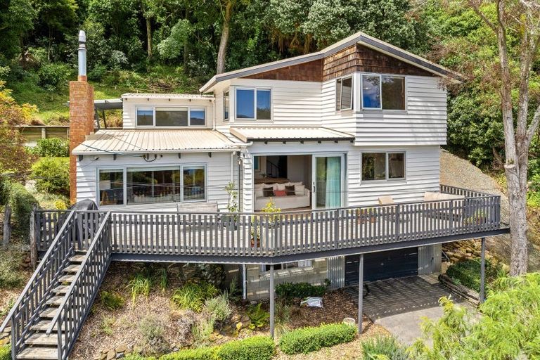 Photo of property in 18 Marion Street, Macandrew Bay, Dunedin, 9014