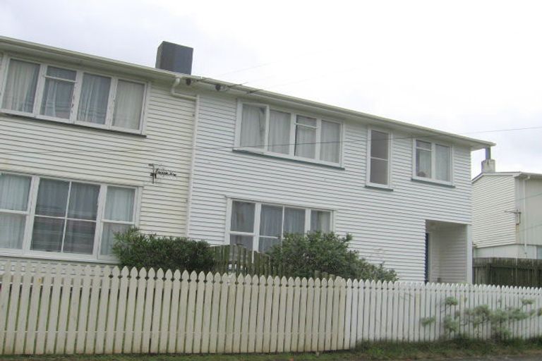 Photo of property in 40 Bell Street, Tawa, Wellington, 5028