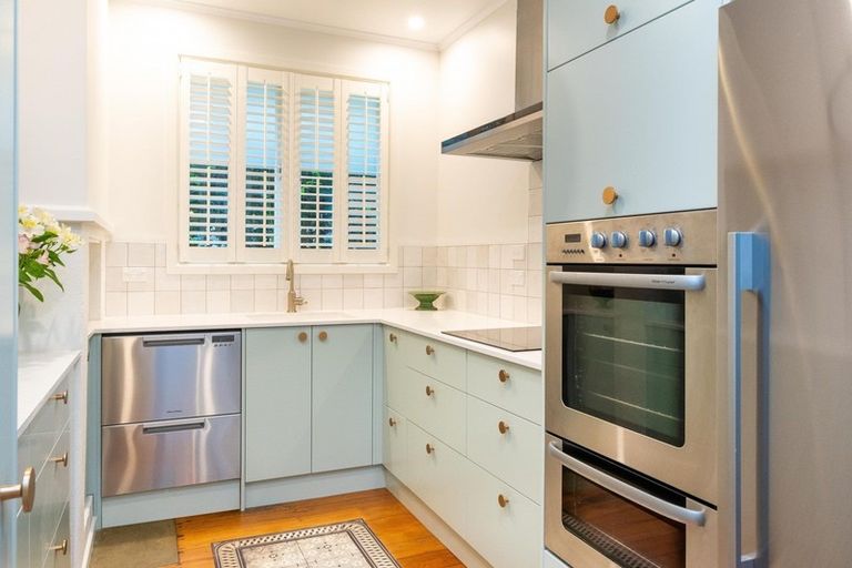 Photo of property in 15 Pipi Street, Te Awanga, 4102