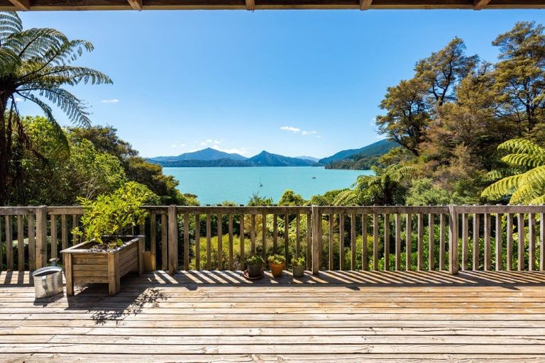Photo of property in 288 Moetapu Bay Road, Moetapu Bay, Picton, 7282