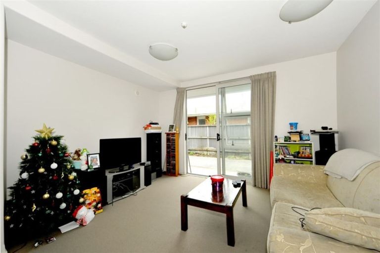 Photo of property in 4/14 Brougham Street, Addington, Christchurch, 8024