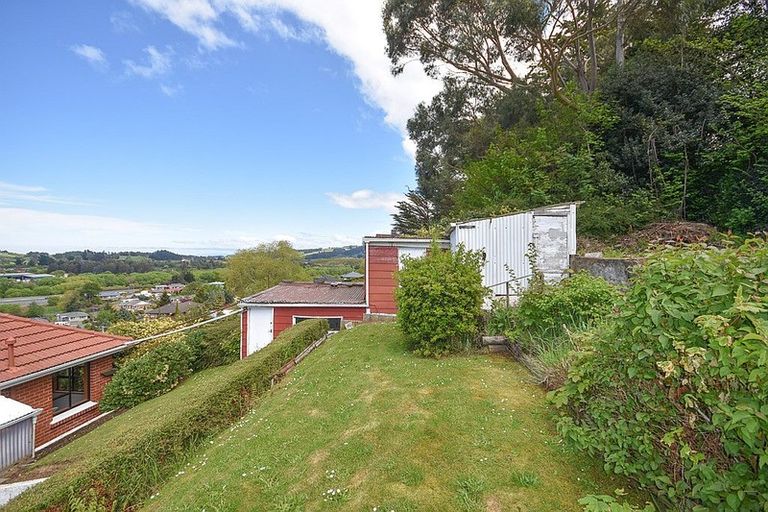 Photo of property in 44 Waldron Crescent, Green Island, Dunedin, 9018