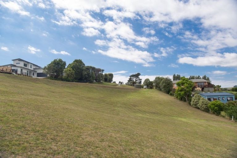 Photo of property in 28 Eagleview Rise, Welcome Bay, Tauranga, 3175