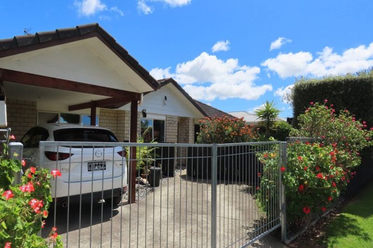 Photo of property in 19 Kelvin Road, Papakura, 2110