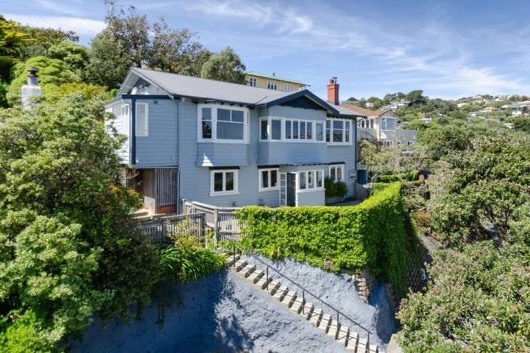 Photo of property in 43 Tio Tio Road, Miramar, Wellington, 6022