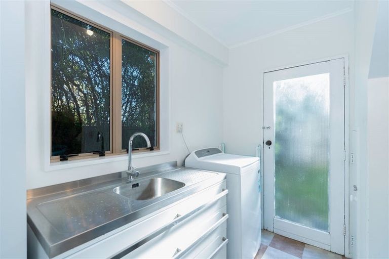 Photo of property in 7 Waikare Road, Raumati Beach, Paraparaumu, 5032