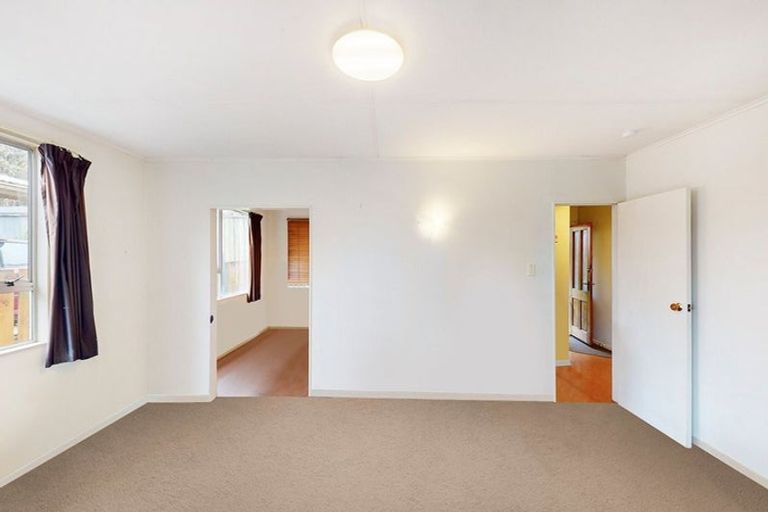 Photo of property in 77 Lord Street, Stokes Valley, Lower Hutt, 5019