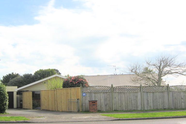 Photo of property in 191 Govett Avenue, Frankleigh Park, New Plymouth, 4310