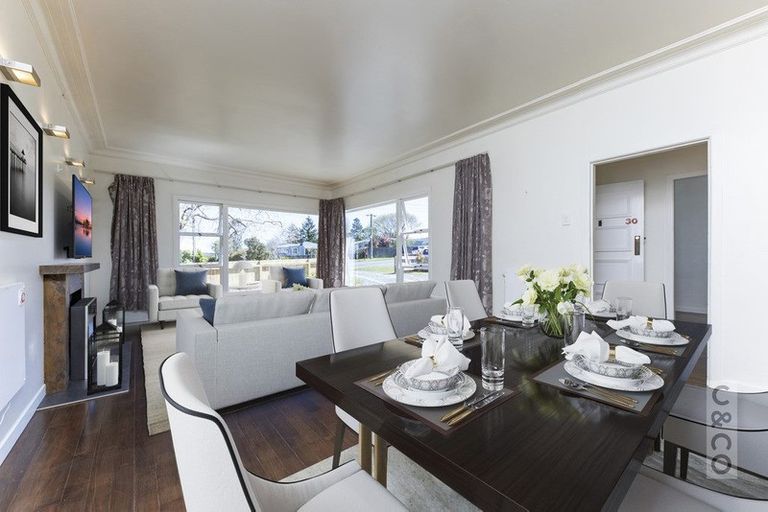 Photo of property in 30 Riverhead Road, Kumeu, 0810