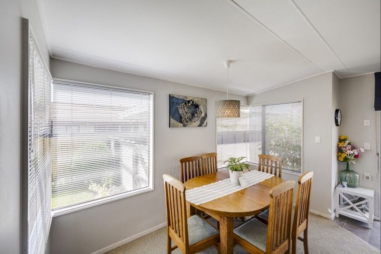 Photo of property in 2/22 Church Road, Taradale, Napier, 4112