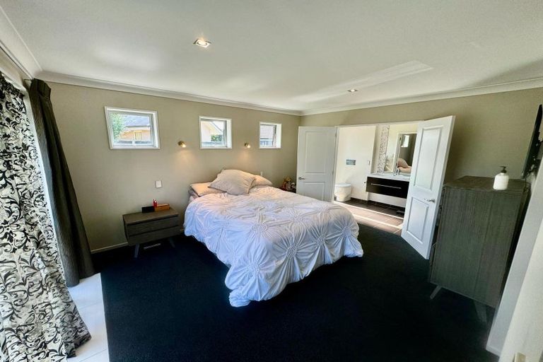Photo of property in 24 Globe Bay Drive, Templeton, Christchurch, 8042