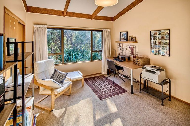 Photo of property in 25a Mt Cecil Road, Moonshine Valley, Porirua, 5381