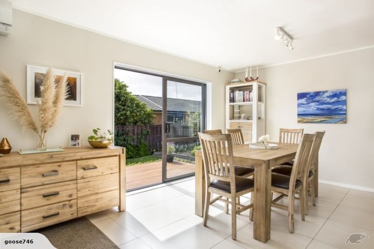 Photo of property in 25 Lakeside Drive, Pahurehure, Papakura, 2113