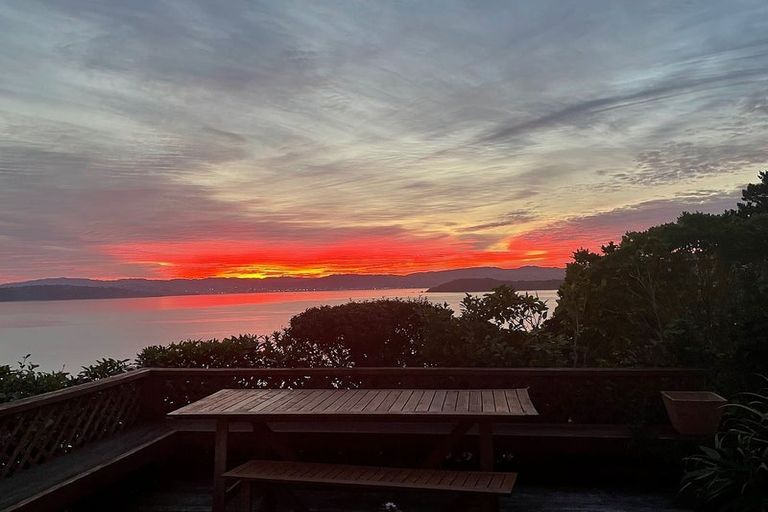 Photo of property in 34 Waitohu Road, York Bay, Lower Hutt, 5013