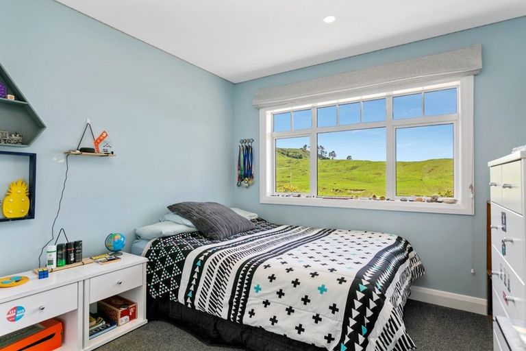 Photo of property in 97 Loch Views Road, Acacia Bay, Taupo, 3385