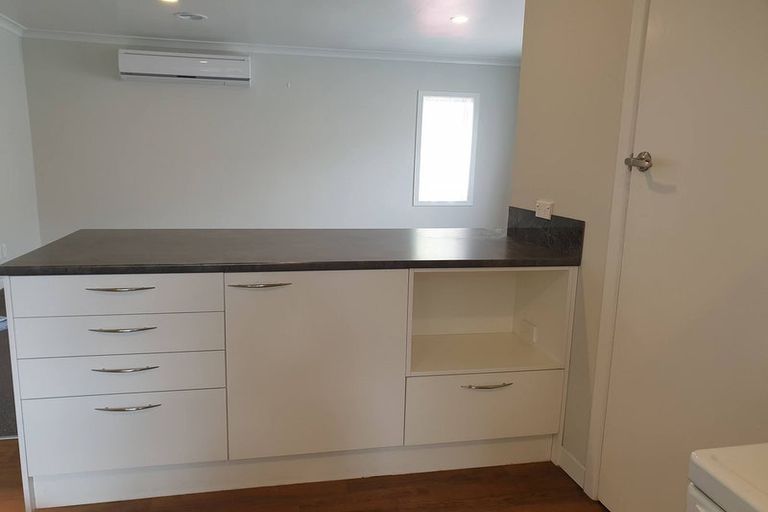 Photo of property in 1/16 Cambridge Road, Manurewa, Auckland, 2102