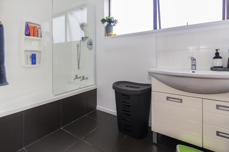 Photo of property in 16 Otter Street, Oamaru North, Oamaru, 9400