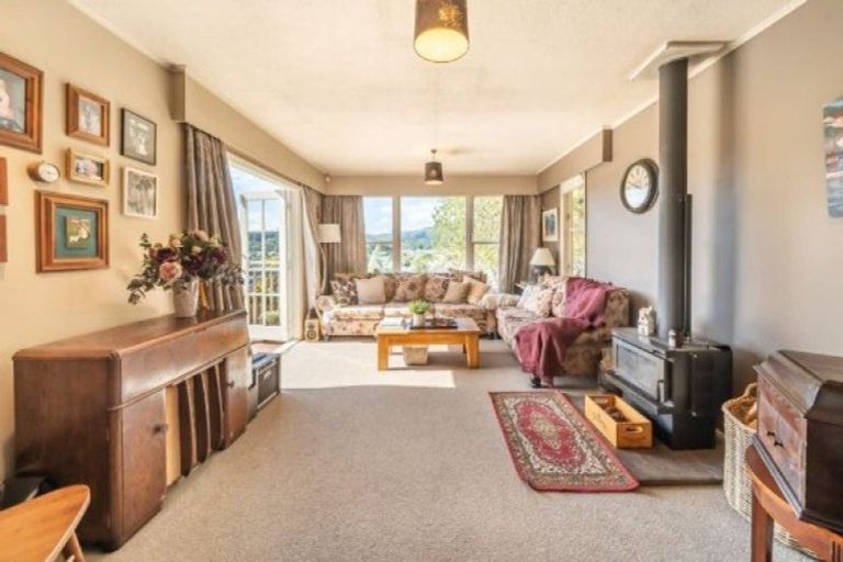 Photo of property in 121 Wainuiomata Road, Wainuiomata, Lower Hutt, 5014