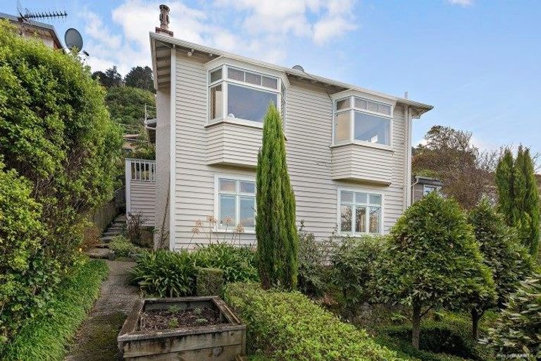 Photo of property in 20 Barton Terrace, Thorndon, Wellington, 6011