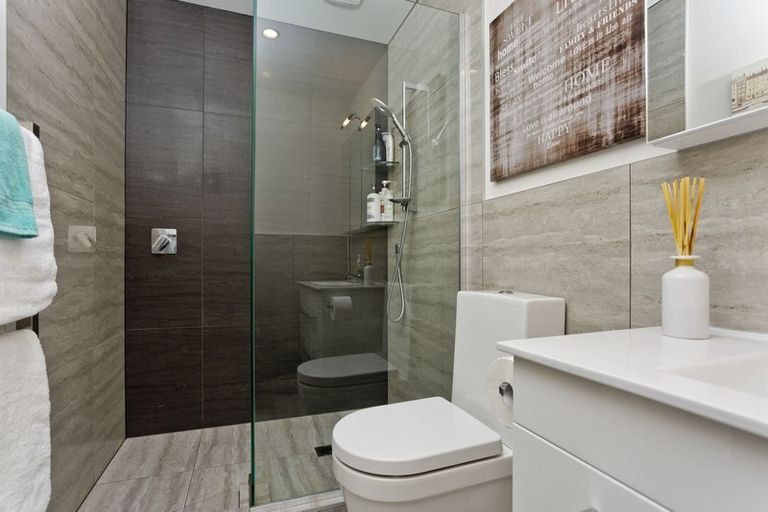 Photo of property in 79h Rangatira Road, Beach Haven, Auckland, 0626